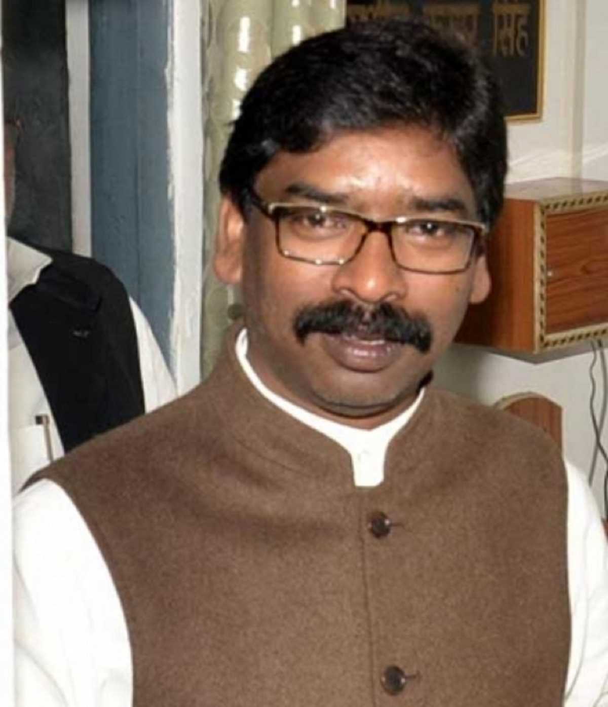 हेमंत सोरेन की विधायकी पर आज आएगा फैसला, सीएम हाउस में यूपीए की बैठक